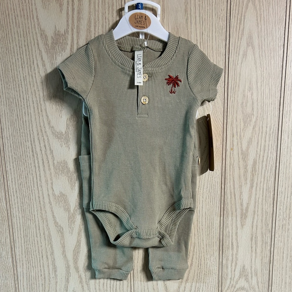 Matching onesie and pants set ribbed green size 3-6 months gender neutral NWT